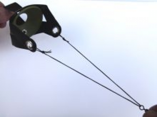 Mika Futterballen-Katapult